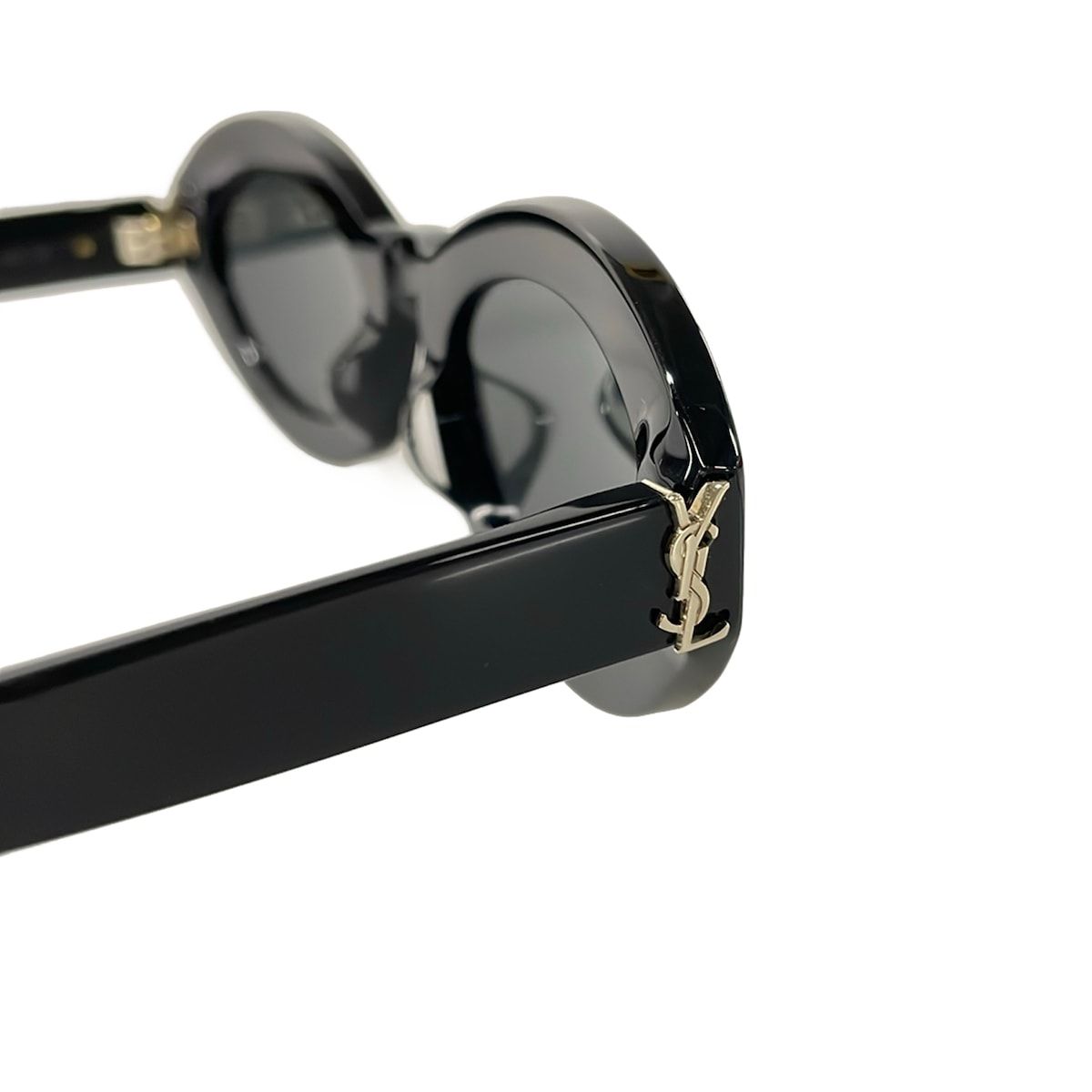 SAINT LAURENT PARIS SL M136 太阳镜 — 黑色