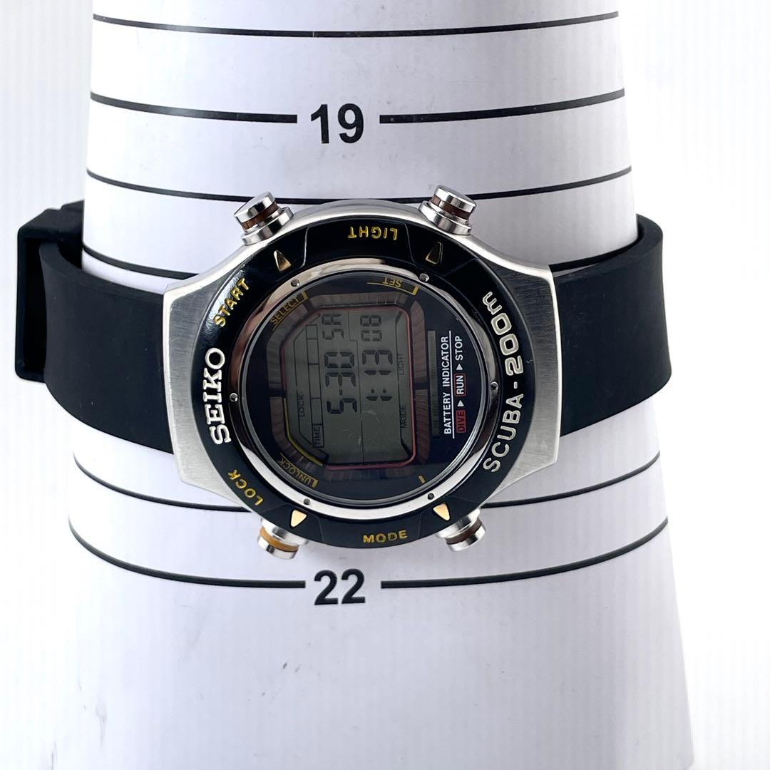 SEIKO S800-0010 ダイバーズウォッチ — クォーツ、シルバーブラック、メンズ