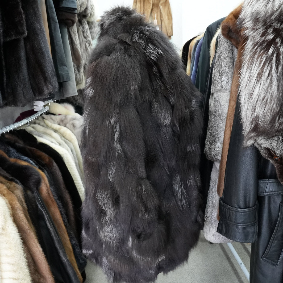 Dark Brown Dyed Silver Fox Fur Coat Italiya - Genuine Vintage Fur From Japan