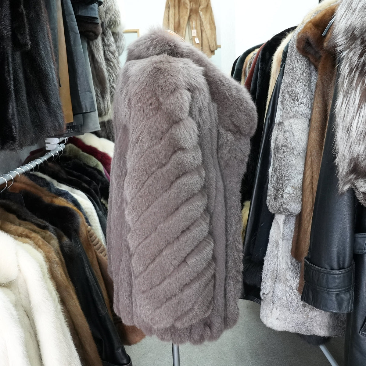 Smoky Brown Dyed Fox Fur Coat Malvoisie - Genuine Vintage Fur From Japan