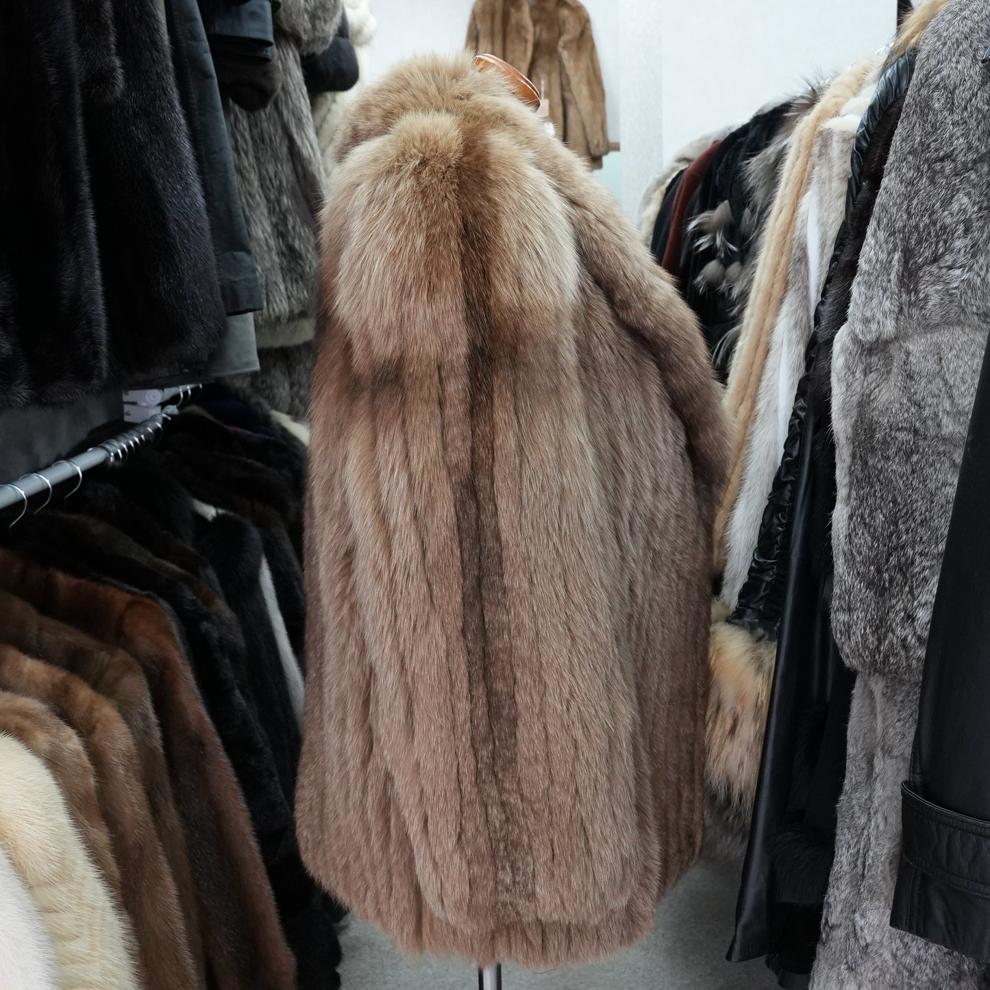 Brown Dyed Fox Fur Design Coat - Genuine Vintage Fur From Japan