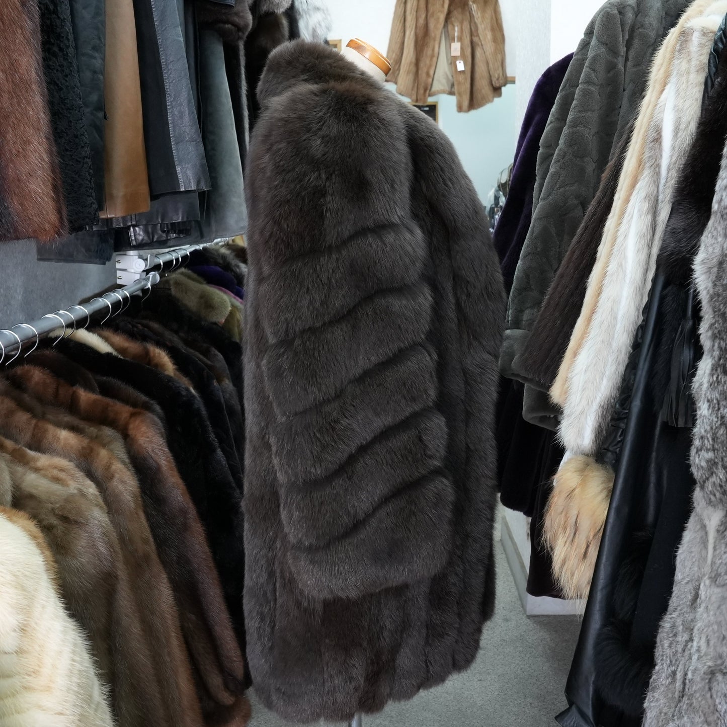 Brown Dyed Fox Fur Semi-Long Coat - Genuine Vintage Fur From Japan
