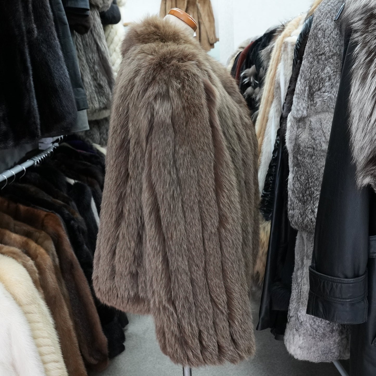 Brown Dyed Fox Fur crop Jacket - Genuine Vintage Fur From Japan