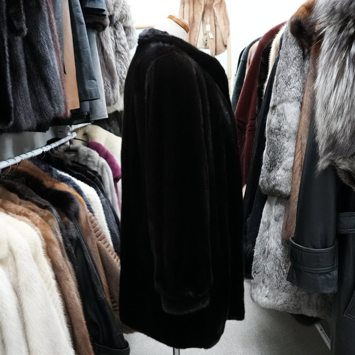 AMERICAN FUR AWARDS 5stars Mink Coat Soft Leather - Genuine Vintage Fur From Japan