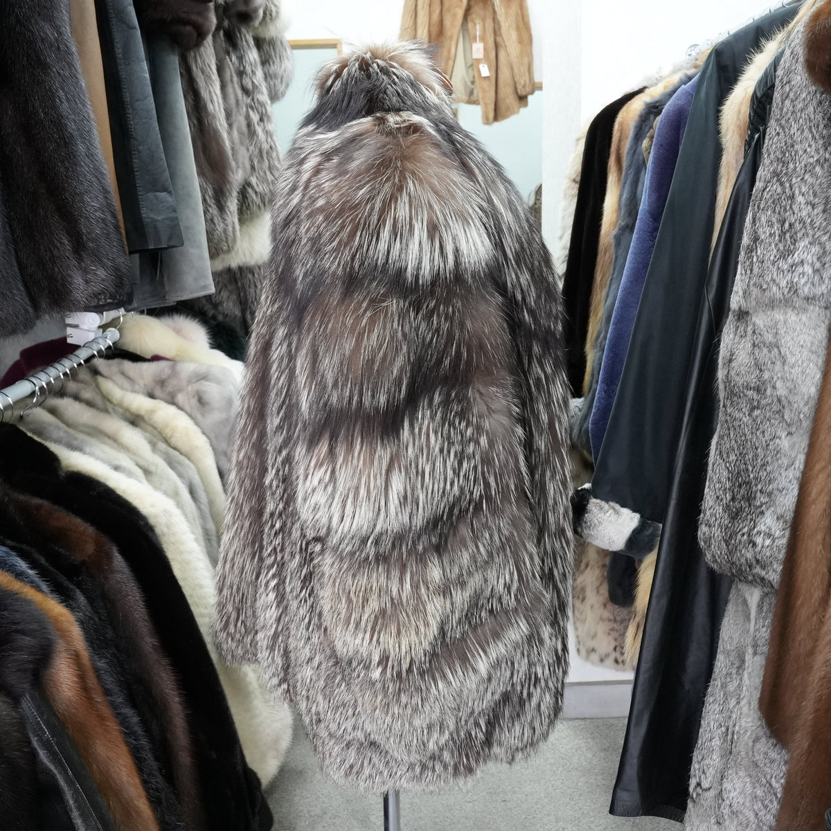 Silver Fox Fur Coat - Genuine Vintage Fur From Japan