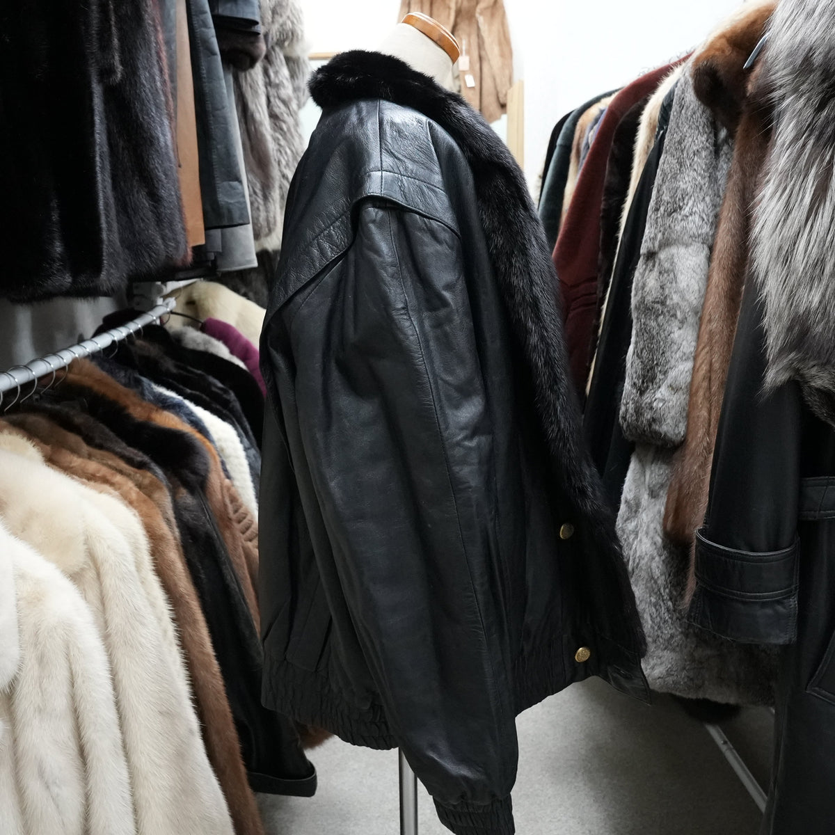 Men Reversible Mink and Leather Bomber Jacket - Genuine Vintage Fur From Japan