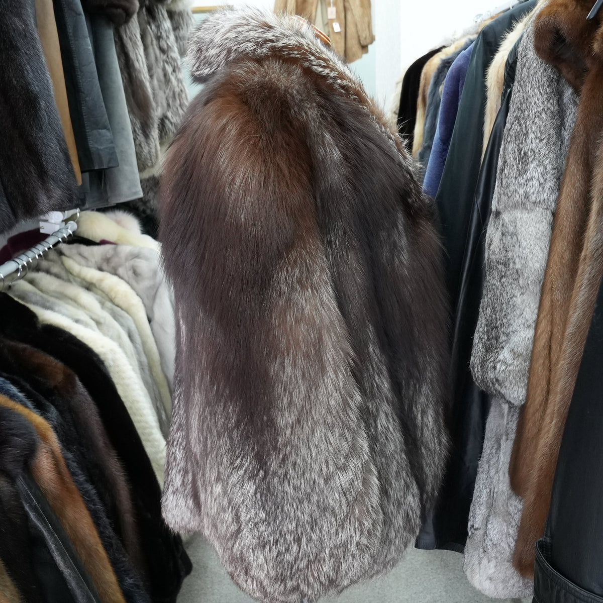 Silver Fox Fur Coat Soft and Fluffy SAGA FOX - Genuine Vintage Fur From Japan