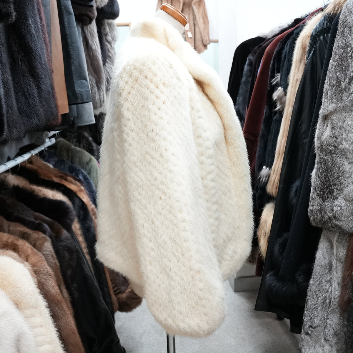 Pearl Mink Fru Jacket SAGA MINK - Genuine Vintage Fur From Japan