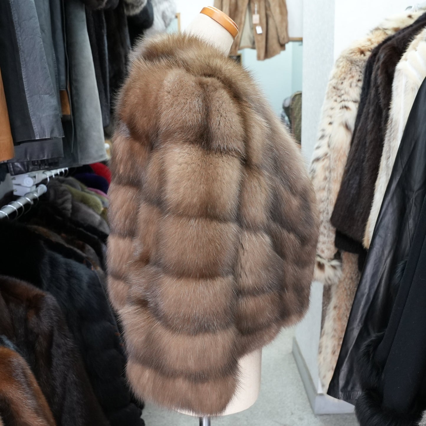 SOBOL Silvery Russian Sable Fur cropd Jacket - Genuine Vintage Fur From Japan