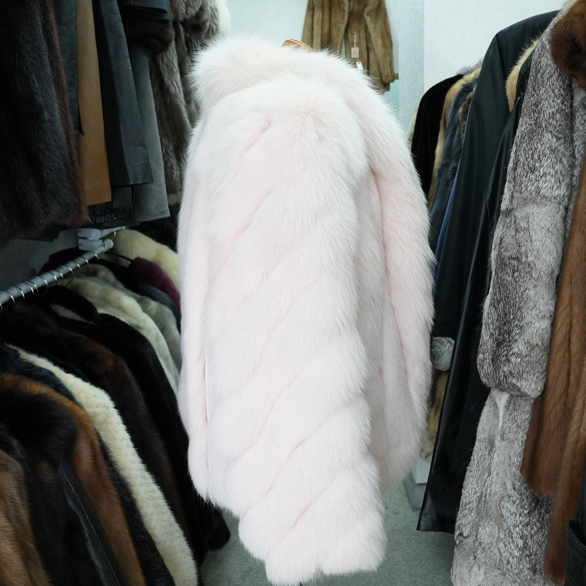 Pink Dyed SAGA ROYAL FOX Fur Coat - Genuine Vintage Fur From Japan