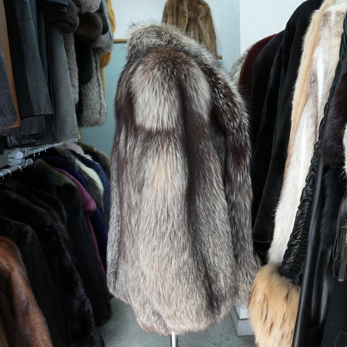Silver Fox Fur Coat - Genuine Vintage Fur From Japan