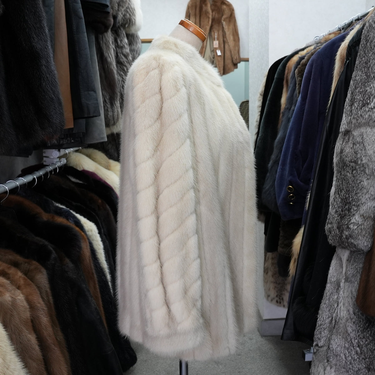 Violet Mink Fur Coat EMBA - Genuine Vintage Fur From Japan
