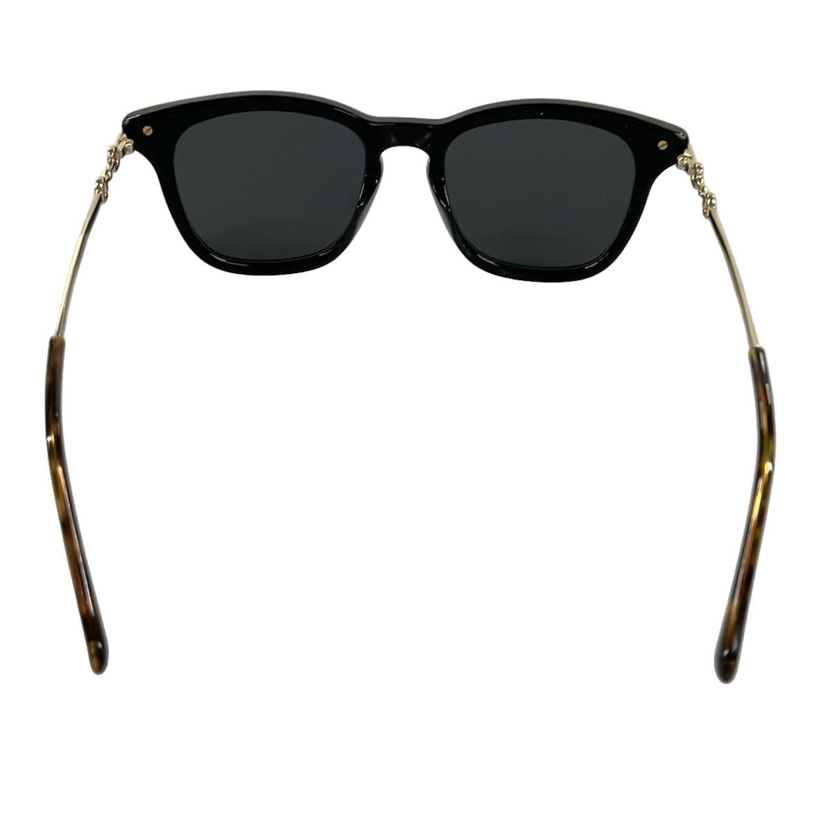 GUCCI GG0916S サングラス — ブラック＆ゴールド