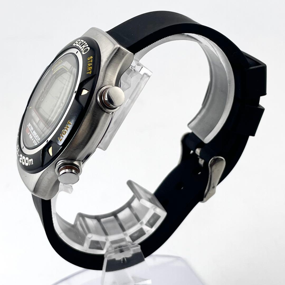 SEIKO S800-0010 ダイバーズウォッチ — クォーツ、シルバーブラック、メンズ