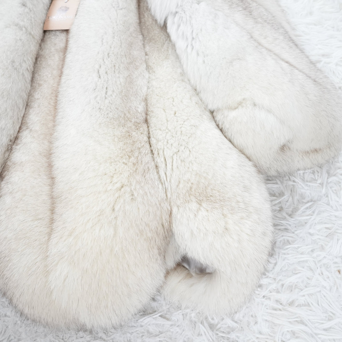 Nordic Fox Scallop Design Fur Coat very Soft and Fluffy EMBA - Genuine Vintage Fur From Japan