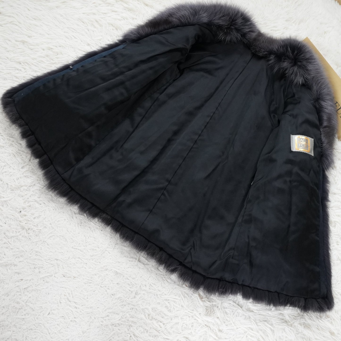 Gray Dyed SAGA FOX Fur Coat - Genuine Vintage Fur From Japan
