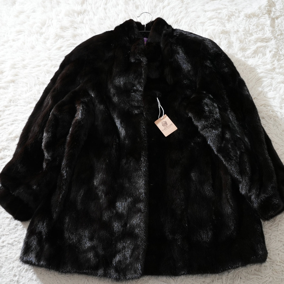 Glama Mink Fur Coat Soft and Glossy - Genuine Vintage Fur From Japan