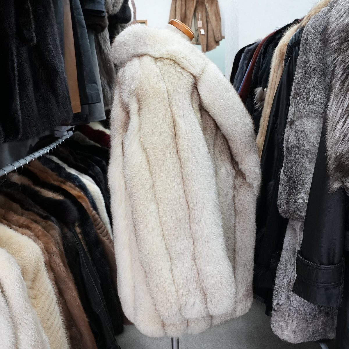 Nordic Fox Fur Coat - Genuine Vintage Fur From Japan