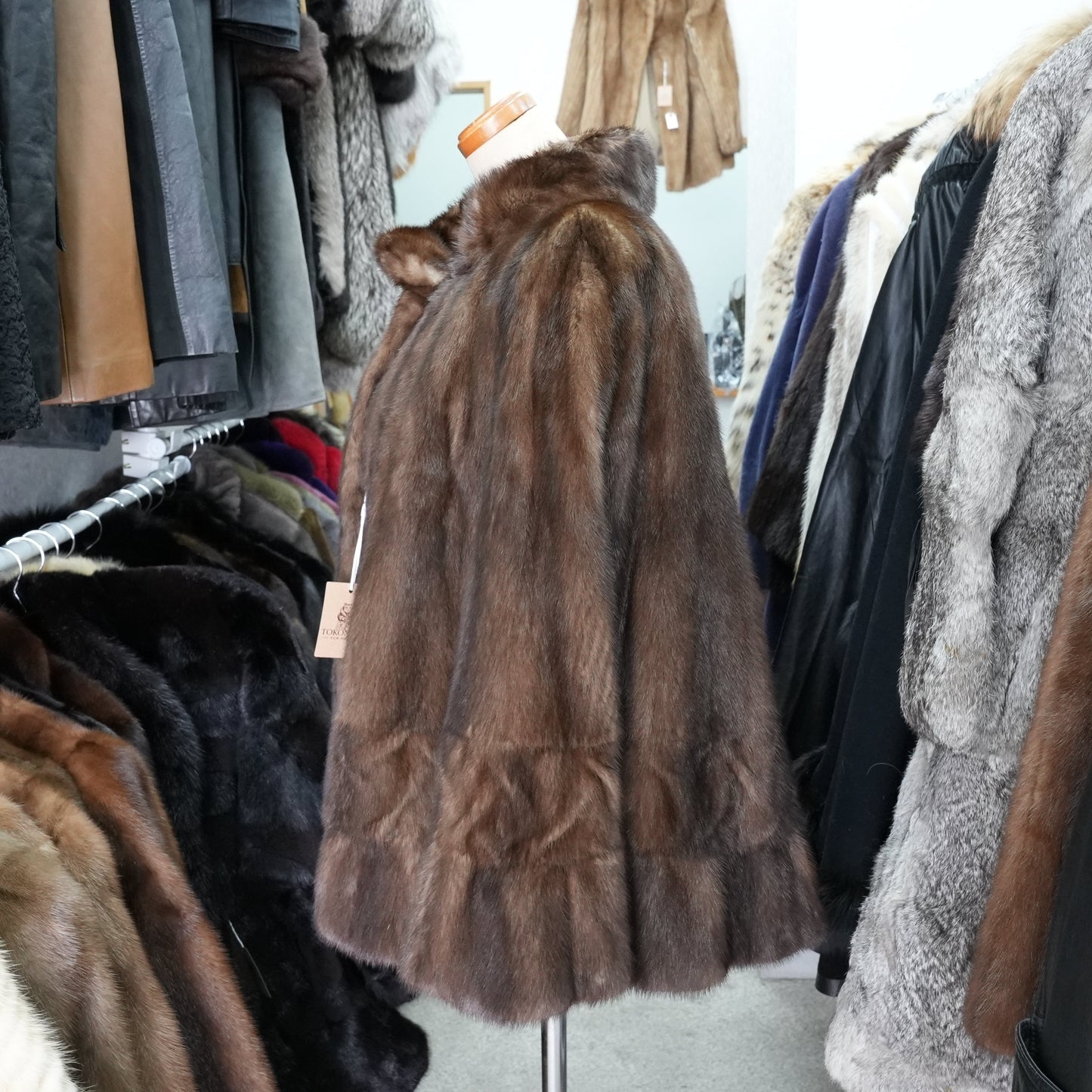 SAGA ROYAL MINK Design Cape - Genuine Vintage Fur From Japan