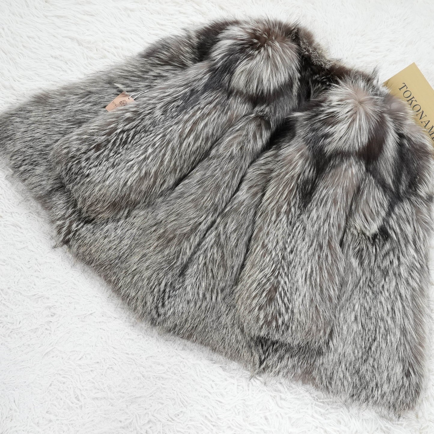 Silver Fox Fur Coat - Genuine Vintage Fur From Japan