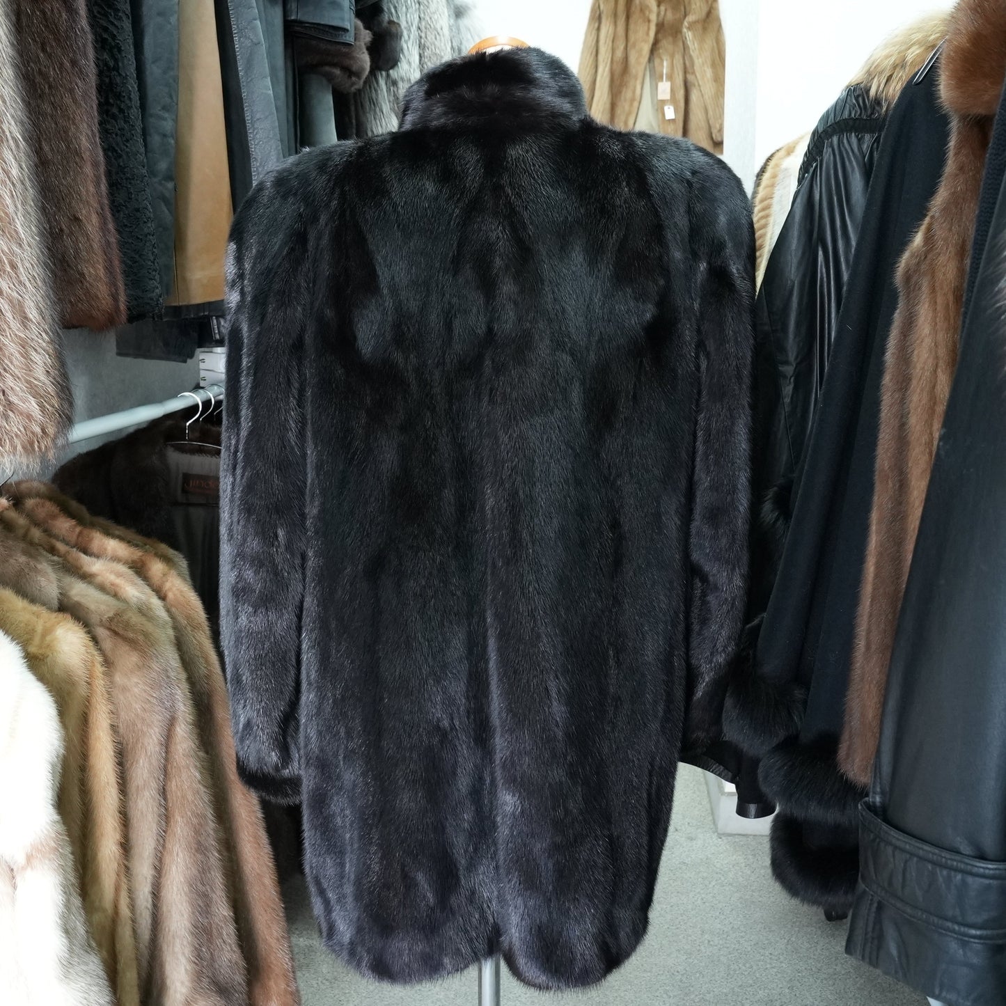 SAGA MINK Black mink Fur Coat - Genuine Vintage Fur Japan