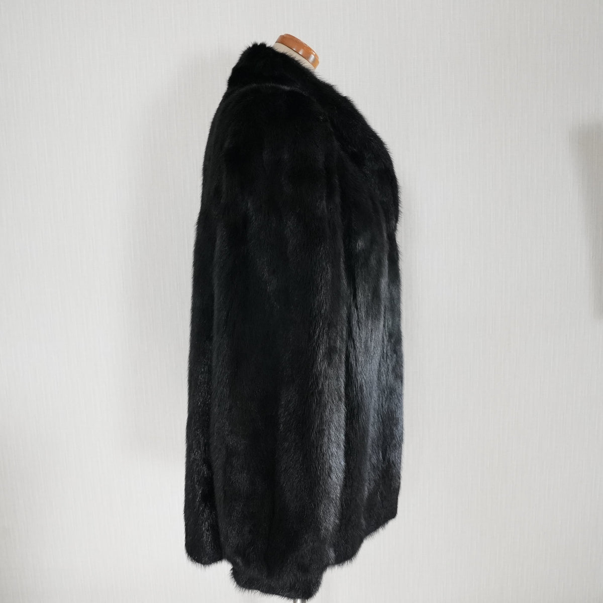 SAGA Mink Fur Coat Soft Leather - Genuine Vintage Fur From Japan