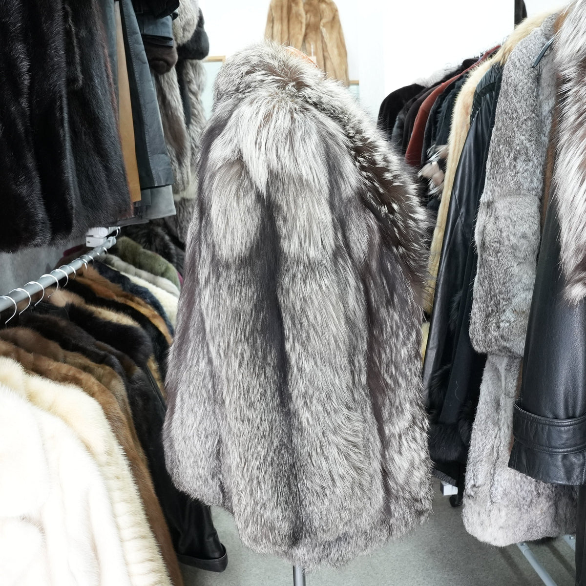 Silver Fox Fur Coat - Genuine Vintage Fur From Japan