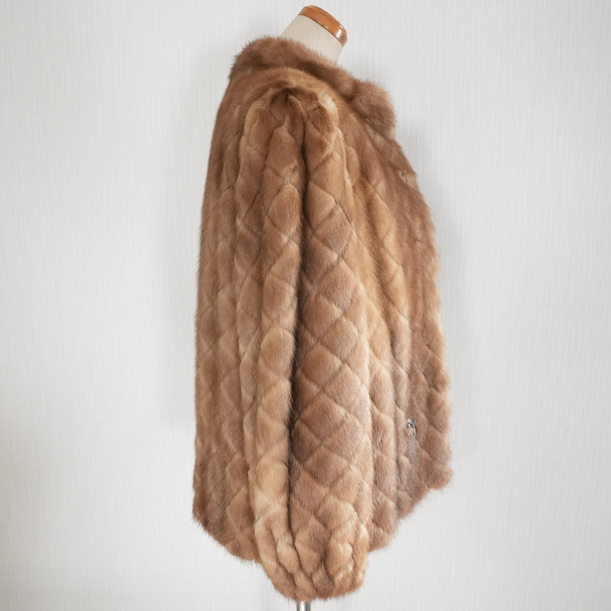 Demi Buff Mink Fur Diamond Cut Design Jacket - Genuine Vintage Fur From Japan