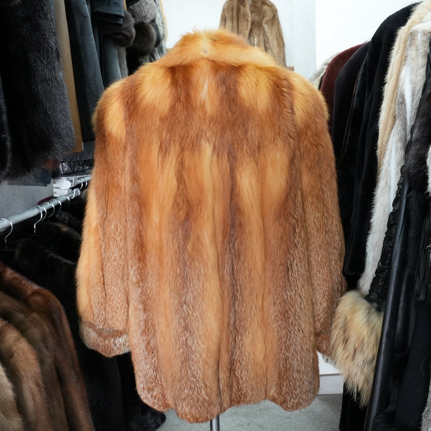 Red Fox Fur Coat Soft & Fluffy - Genuine Vintage Fur From Japan