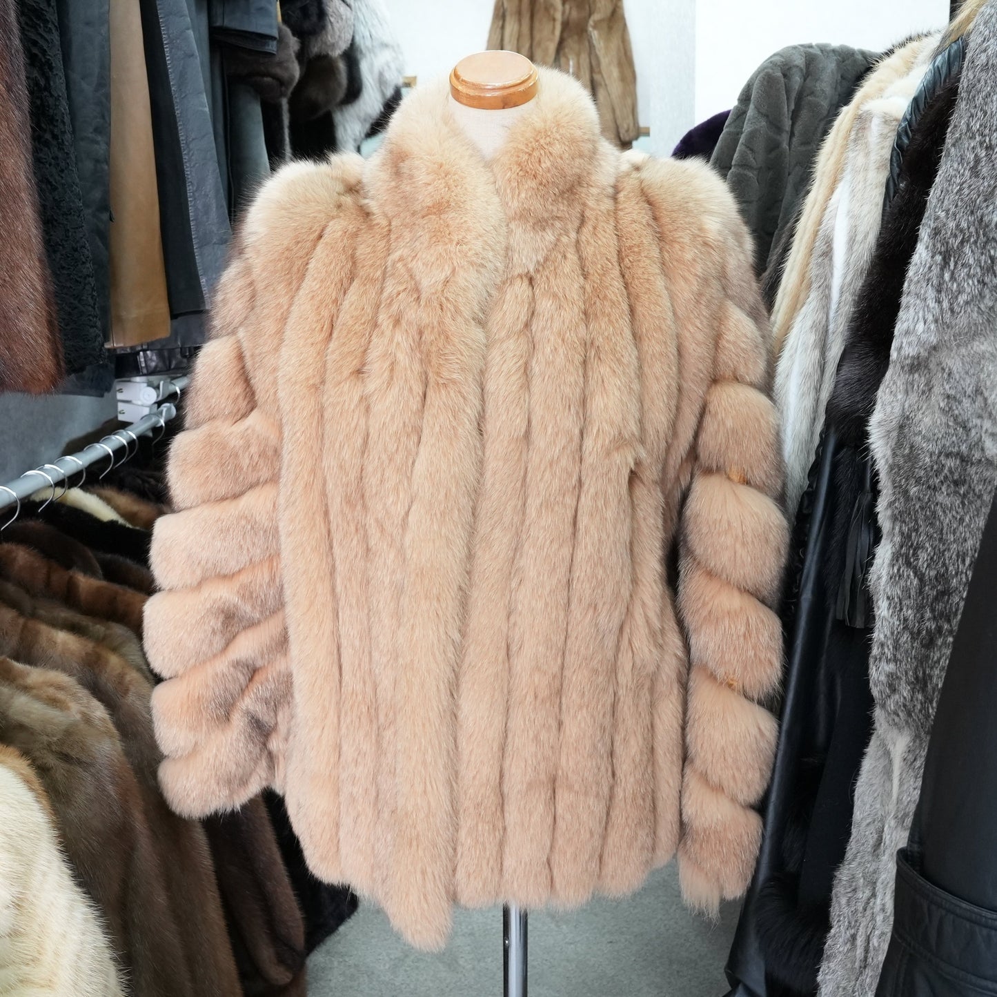 Beige Dyed Fox Fur Coat - Genuine Vintage Fur From Japan
