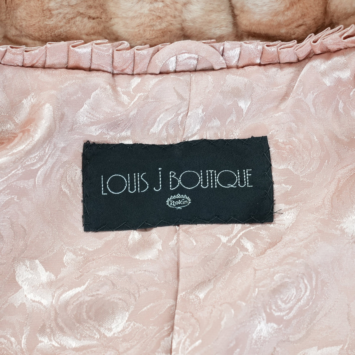 Pink Beige Dyed Nutria Fur crop Jacket - Genuine Vintage Fur From Japan
