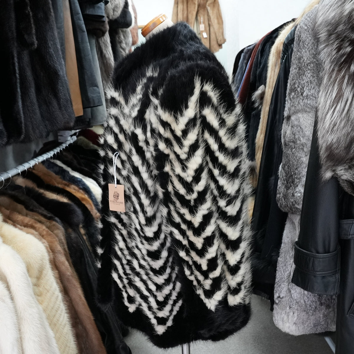 Two Tone Chevron Design Mink Coat SAGA MINK - Genuine Vintage Fur From Japan