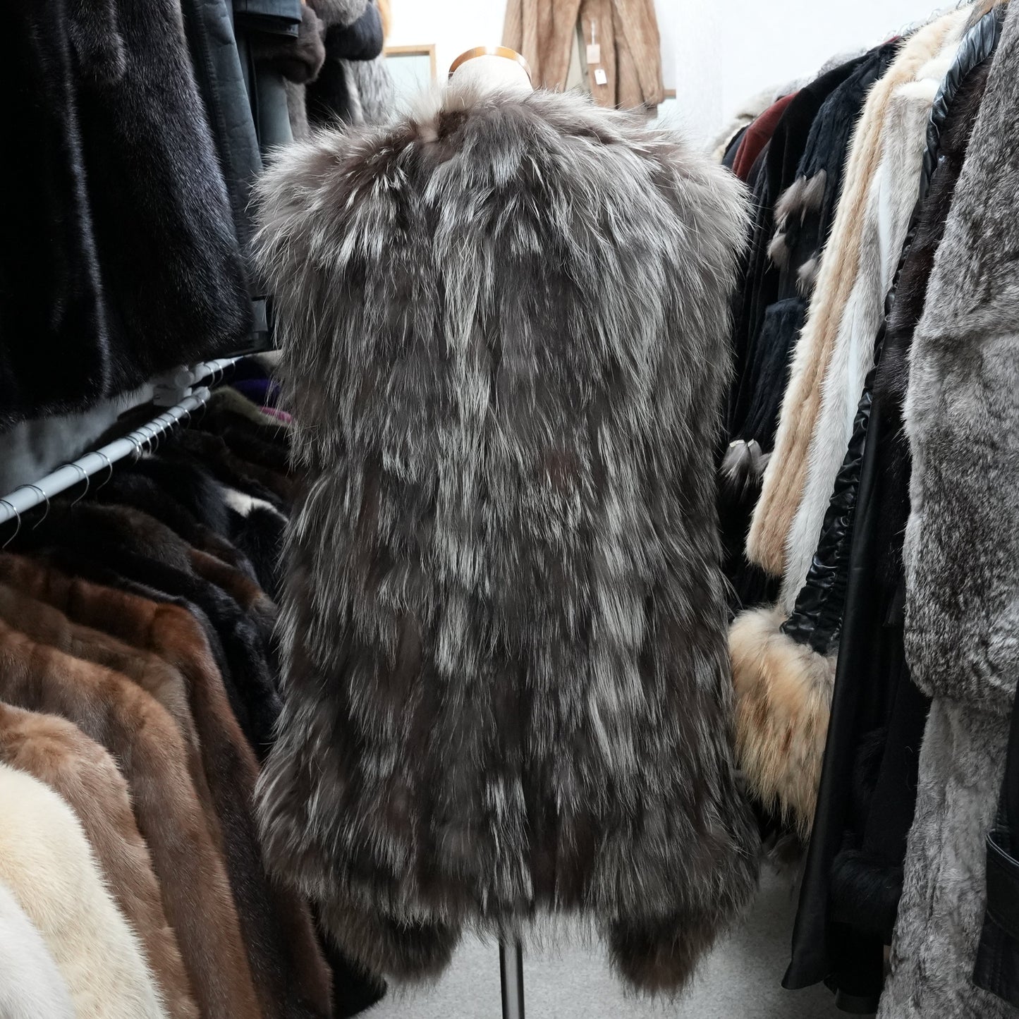 Silver Fox Vest textured yarn - Genuine Vintage Fur From Japan