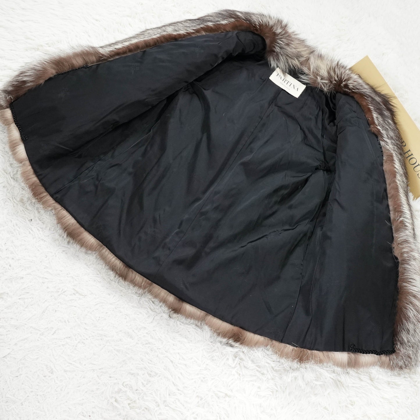 Silver Fox Coat PARTINA - Genuine Vintage Fur From Japan