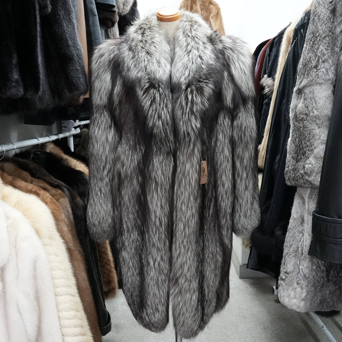 Silver Fox Semi Long Coat Soft and Fluffy - Genuine Vintage Fur From Japan