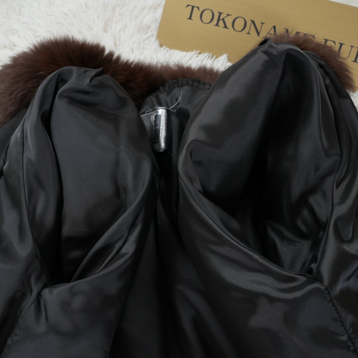 Two tone Dyed  Fox Fur Coat SAGA FOX - Genuine Vintage Fur From Japan
