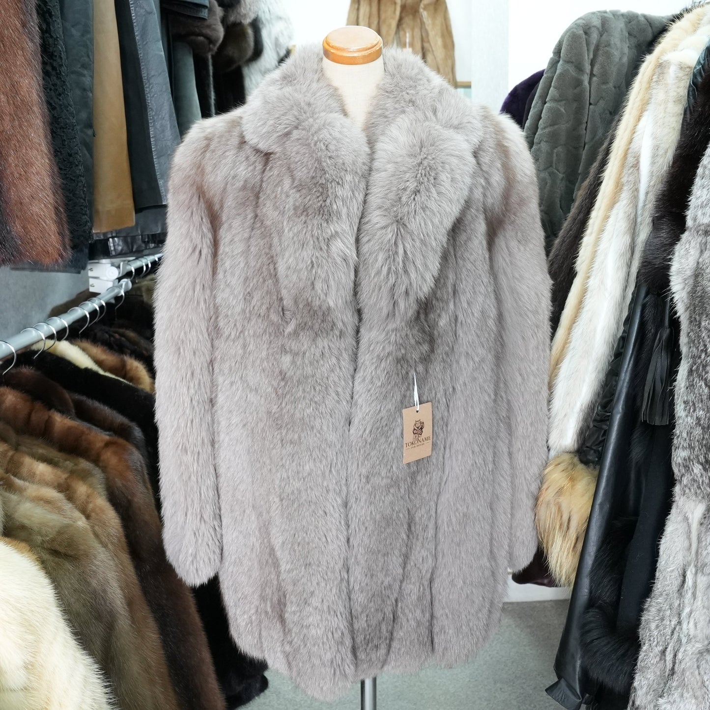 SAGA FOX Mocha Brown Deyd Coat - Genuine Vintage Fur From Japan