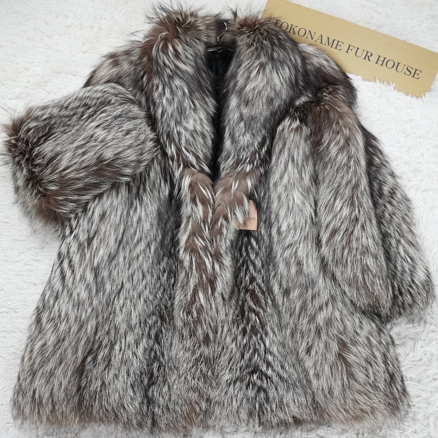 Silver Fox Fur Coat Soft & Fluffy SAGA FOX - Genuine Vintage Fur From Japan