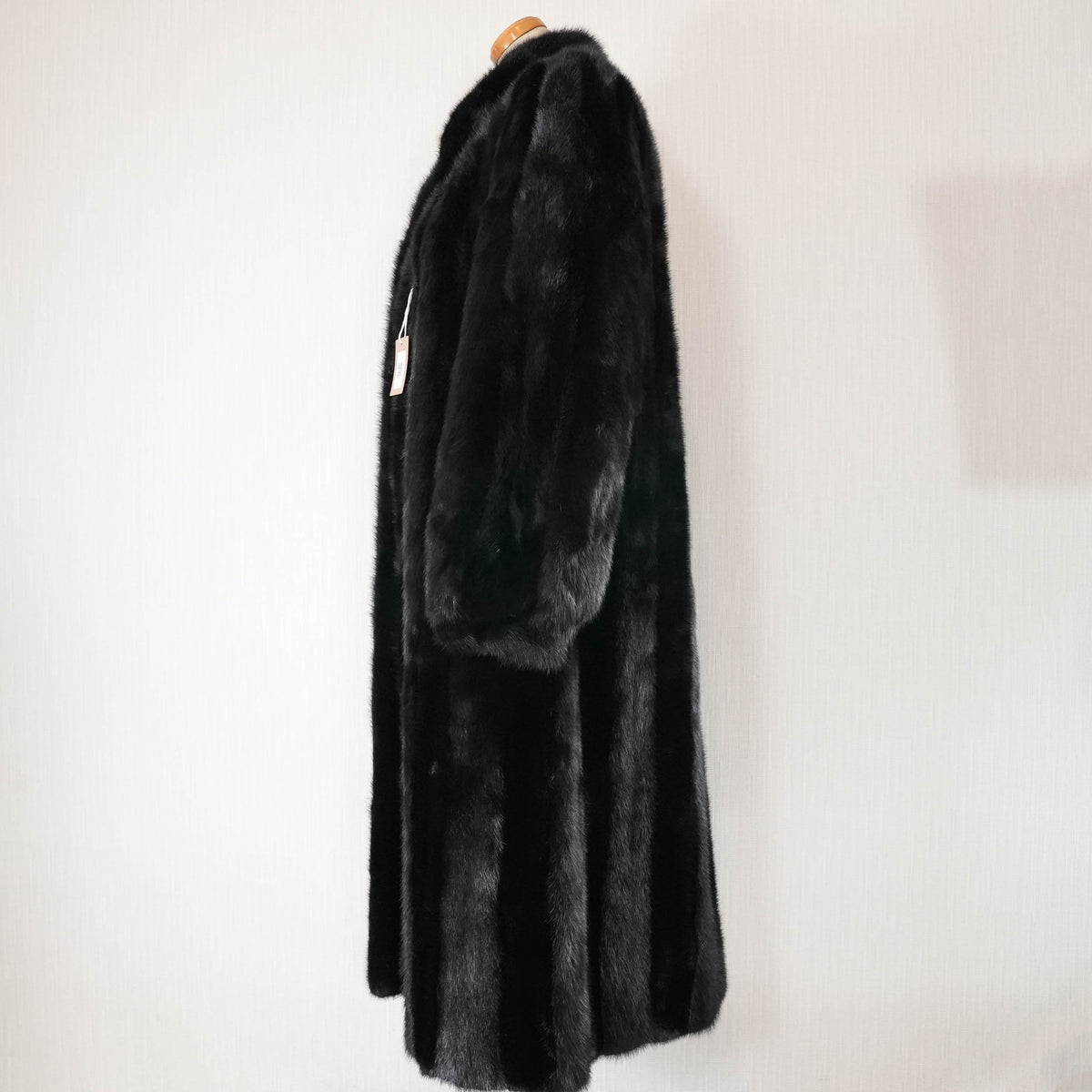 SAGA MINK Fur Long Coat Stripe Design - Genuine Vintage Fur From Japan