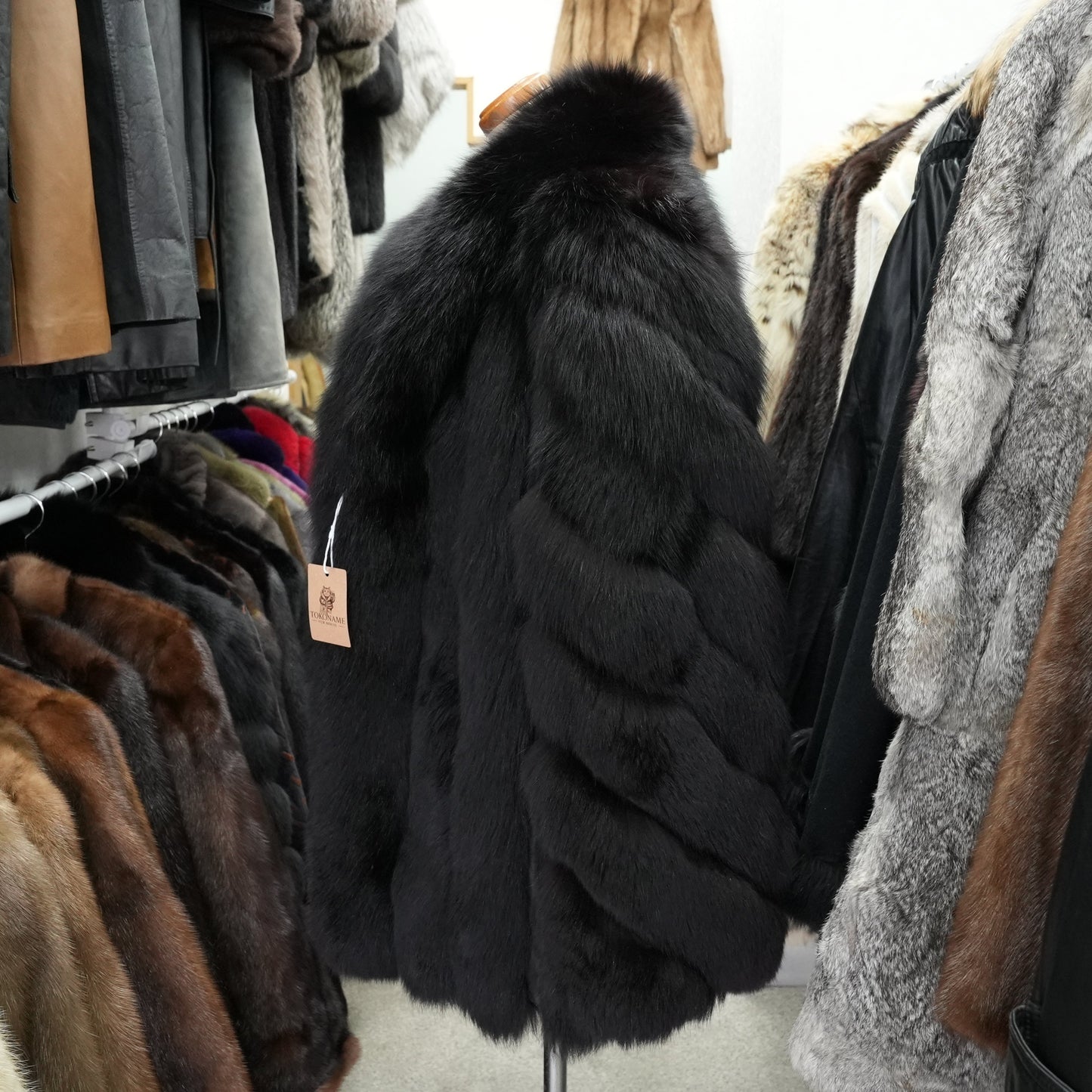 ROYAL SAGA FOX Black dyed Fur Coat - Genuine Vintage Fur From Japan