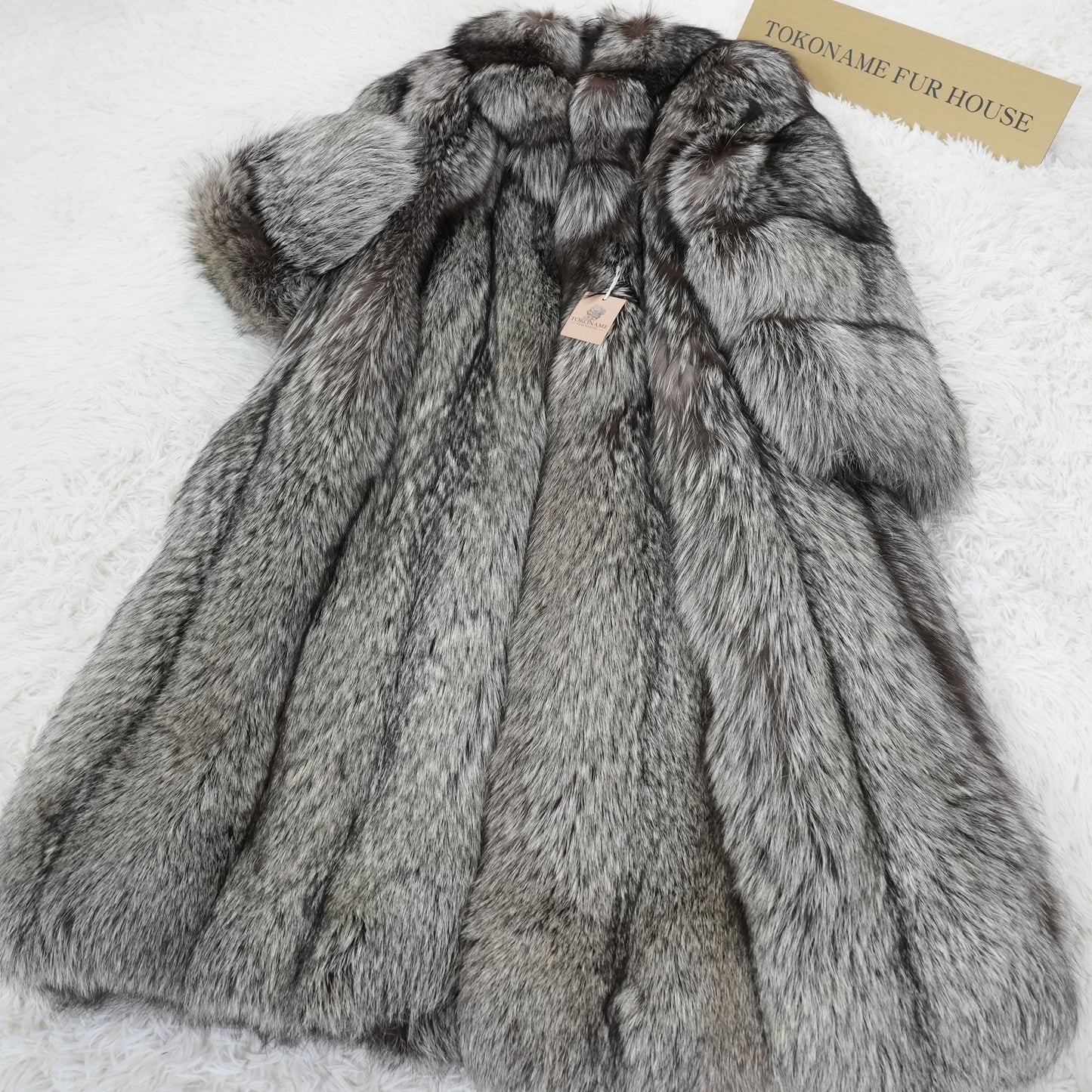 Silver Fox Long Coat Soft and Fuffy -SAGA FOX Vintage Fur Japan