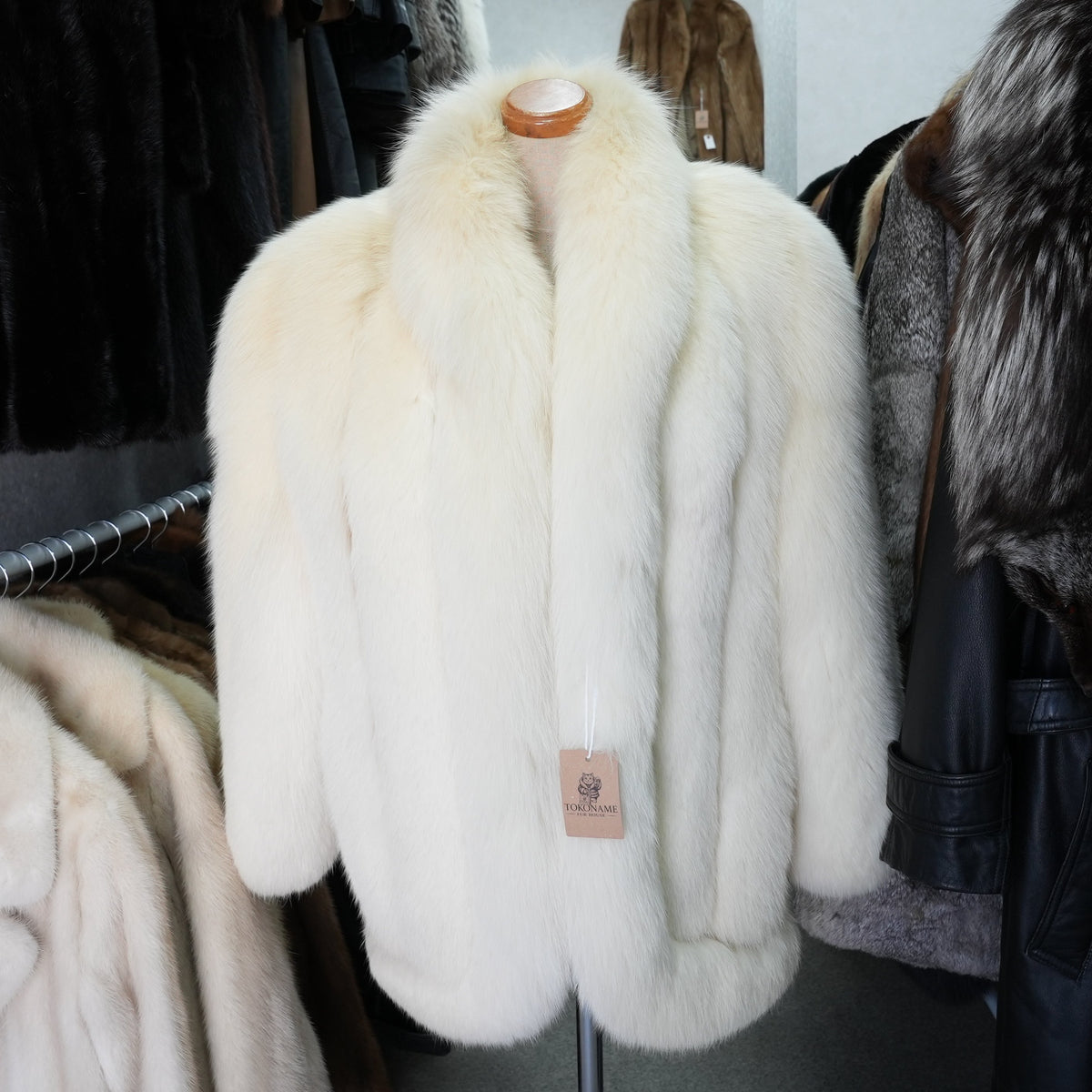 Shadow Fox Fur Coat Soft and Fluffy - Genuine Vintage Fur From Japan
