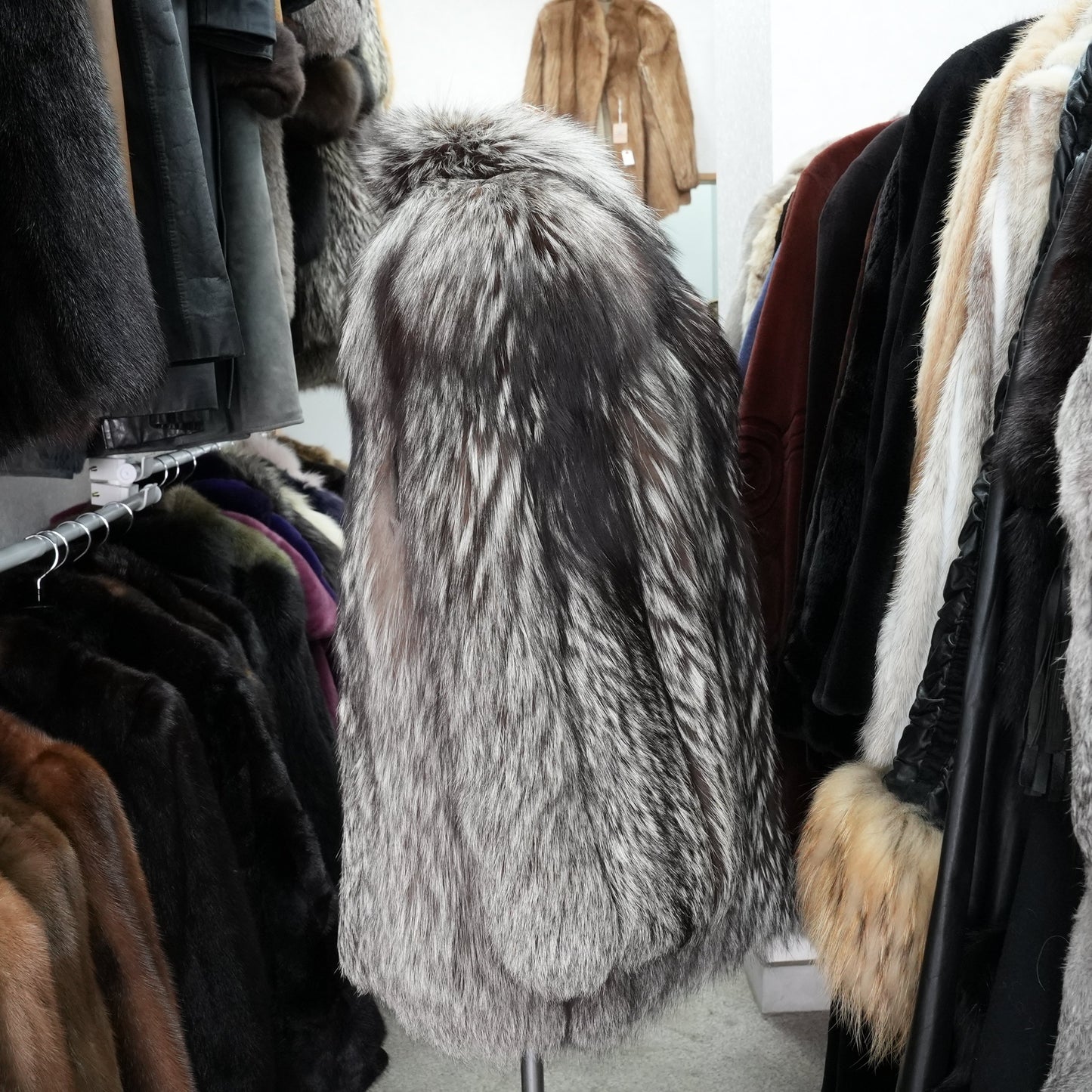 Silver Fox Fur Coat Soft and Fluffy - Genuine Vintage Fur From Japan