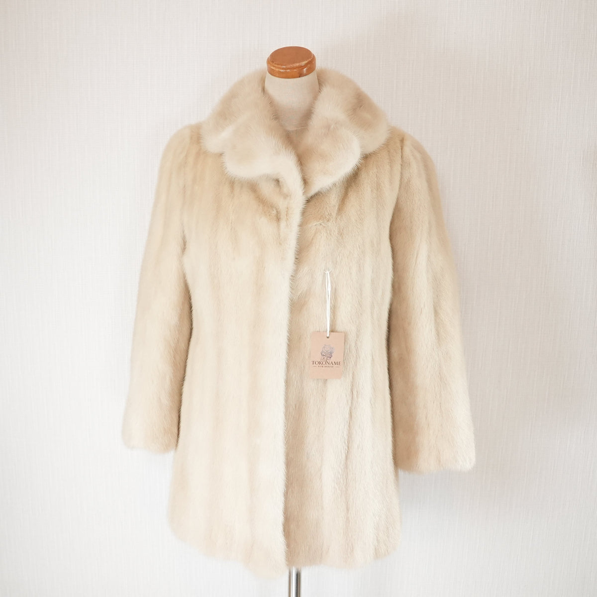 Pearl Mink Fur Coat - Genuine Vintage Fur From Japan