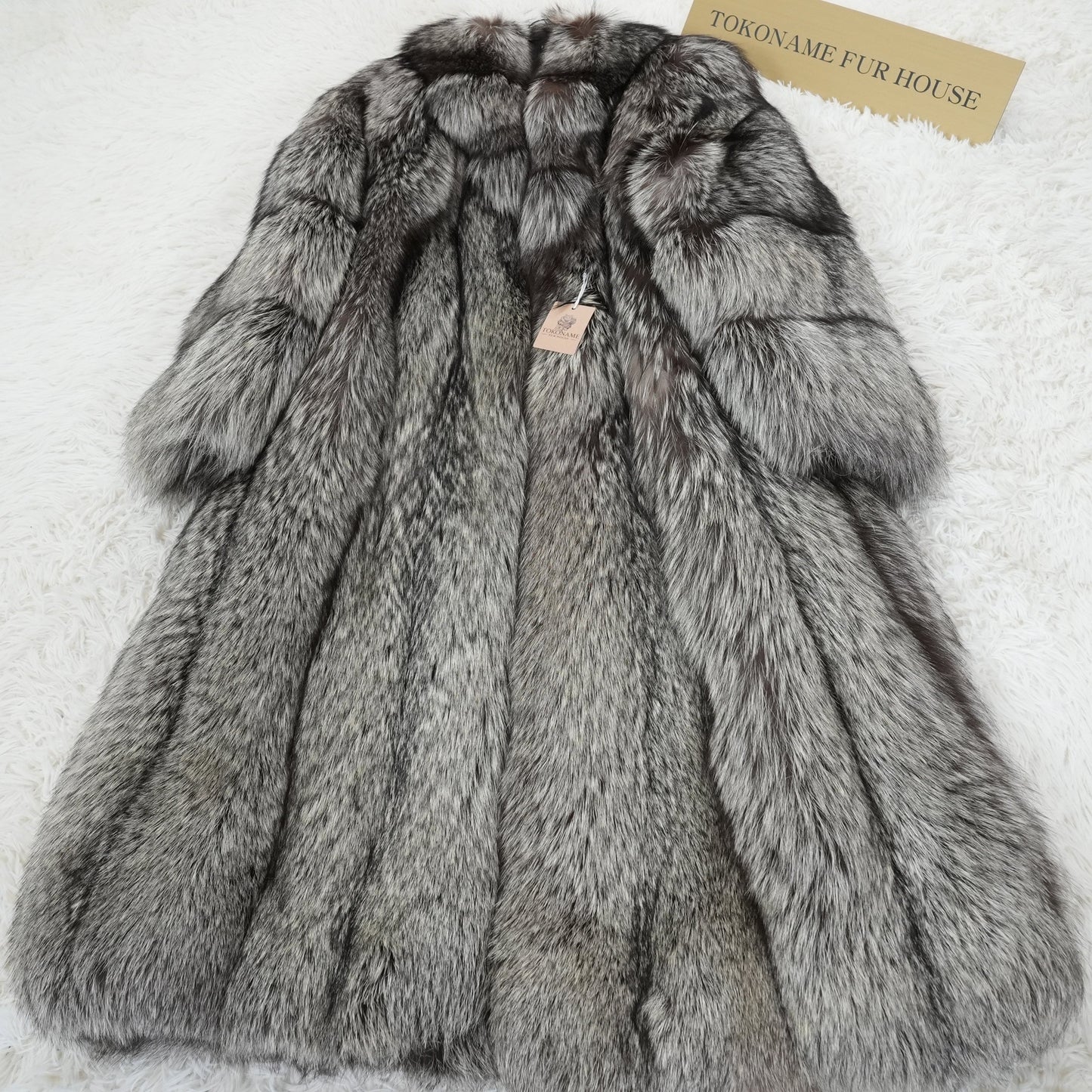 Silver Fox Long Coat Soft and Fuffy -SAGA FOX Vintage Fur Japan