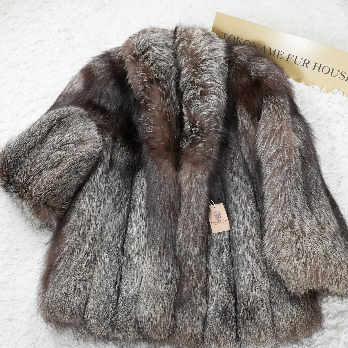 Silver Fox Fur Coat Soft and Fuluffy - Genuine Vintage Fur From Japan