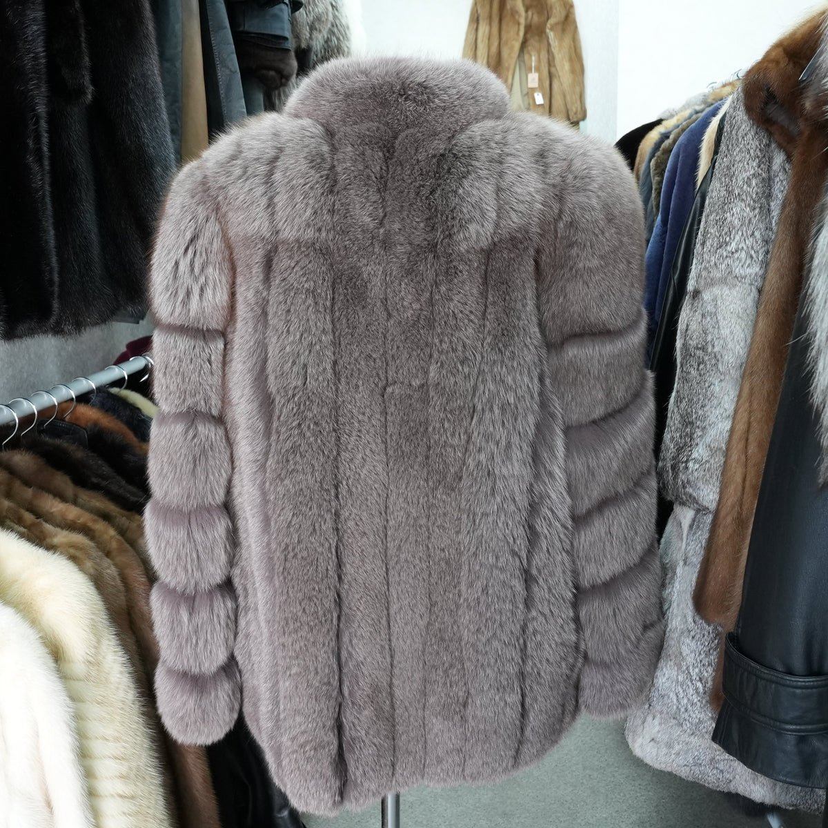 Muted Plum Gray Dyed SAGA FOX Coat Soft and Fluffy - Genuine Vintage Fur From Japan
