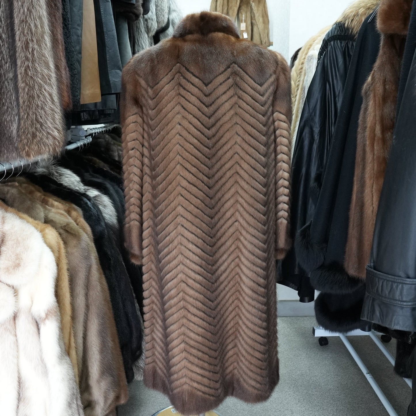 Demi Buff Mink Long Coat ZigZag Cutting - Genuine Vintage Fur From Japan