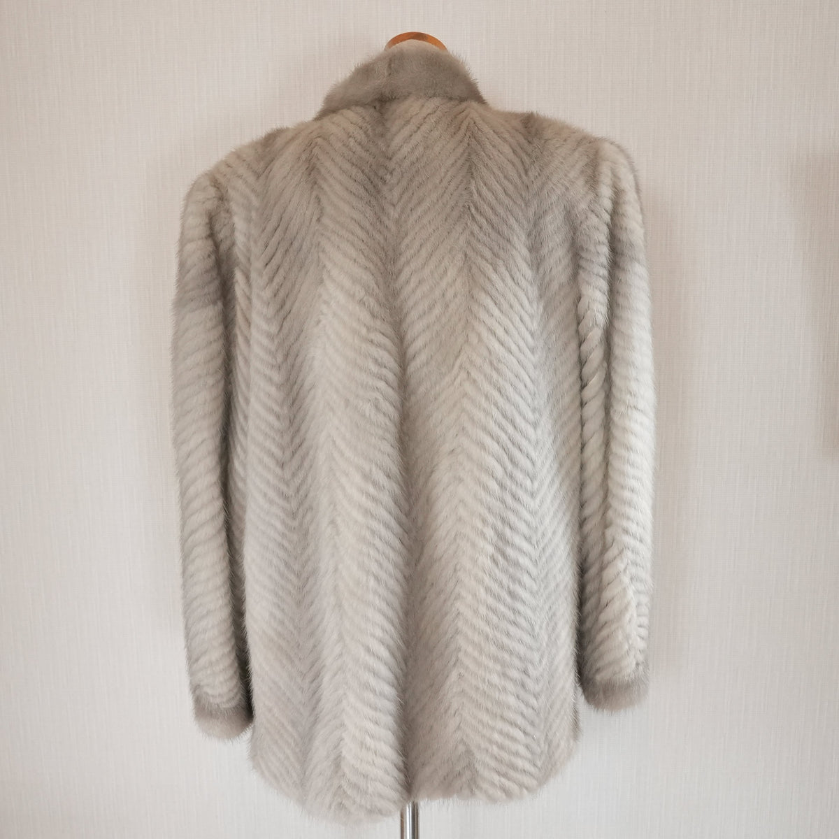 Sapphire Mink Fur Coat chevron - Genuine Vintage Fur From Japan