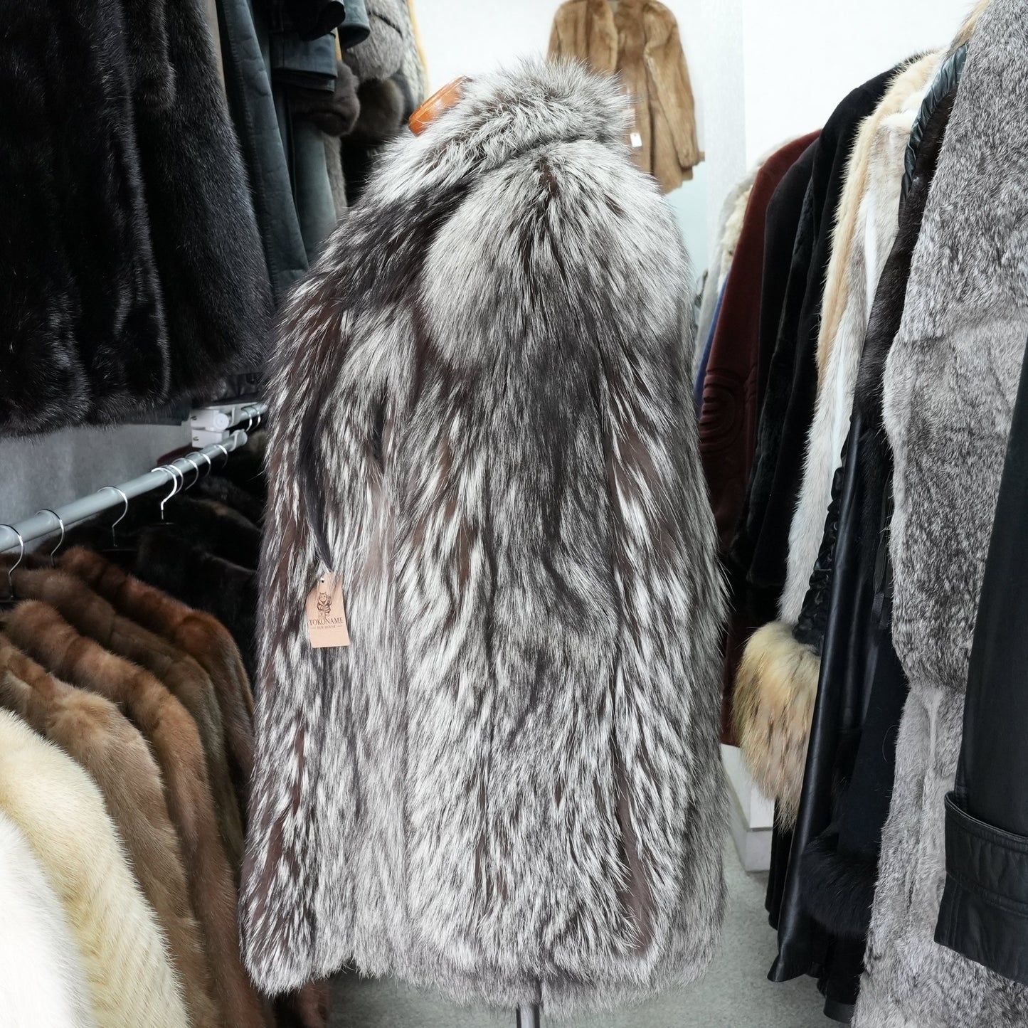 Silver Fox Fur Coat Soft and Fluffy - Genuine Vintage Fur From Japan